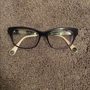 Woow eyeglasses